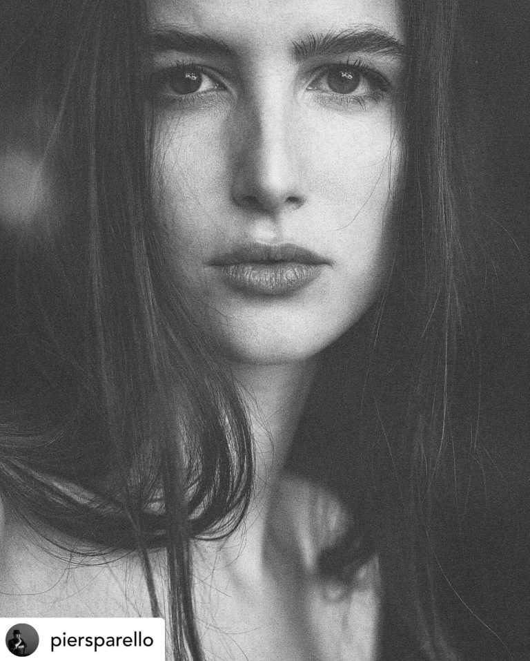 @withregram • @piersparello N o i s e…

#monochrome#portrait_mf#monocrome#blackandwhite#picoftheday#photooftheday#nikonitalia#dynamicportraits#photographer#theportraitpr0ject#bnwp_2023#bnw#bnw_rose#bnwart#art#arte#portraitphotography#emotional#portrait#noise#